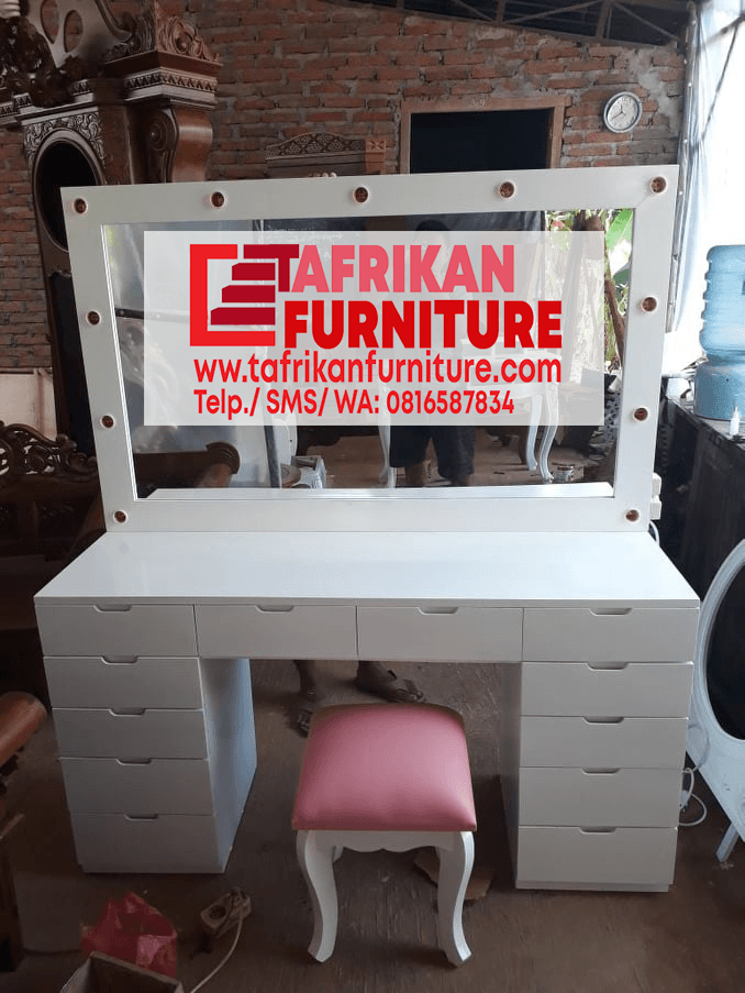  Meja  Rias  Lampu  Putih Cat Duco Terbaru 2021  Furniture 